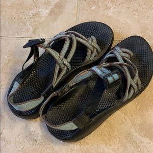 Woman’s Chacos size 8